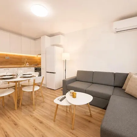 Modern And Peaceful 1br Near Sea Garden Varna