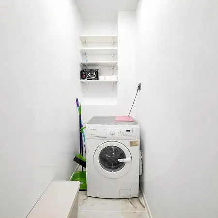 Modern And Peaceful 1br Near Sea Garden Apartment