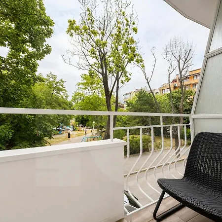 Modern And Peaceful 1br Near Sea Garden Apartment